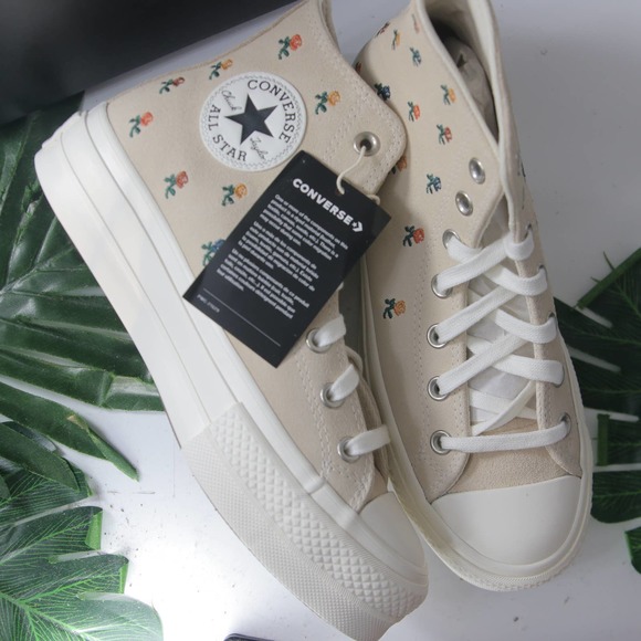 Converse Shoes Converse High Top Platform Cream Roses Embroidered Converse shoes converse high top platform cream roses embroidered